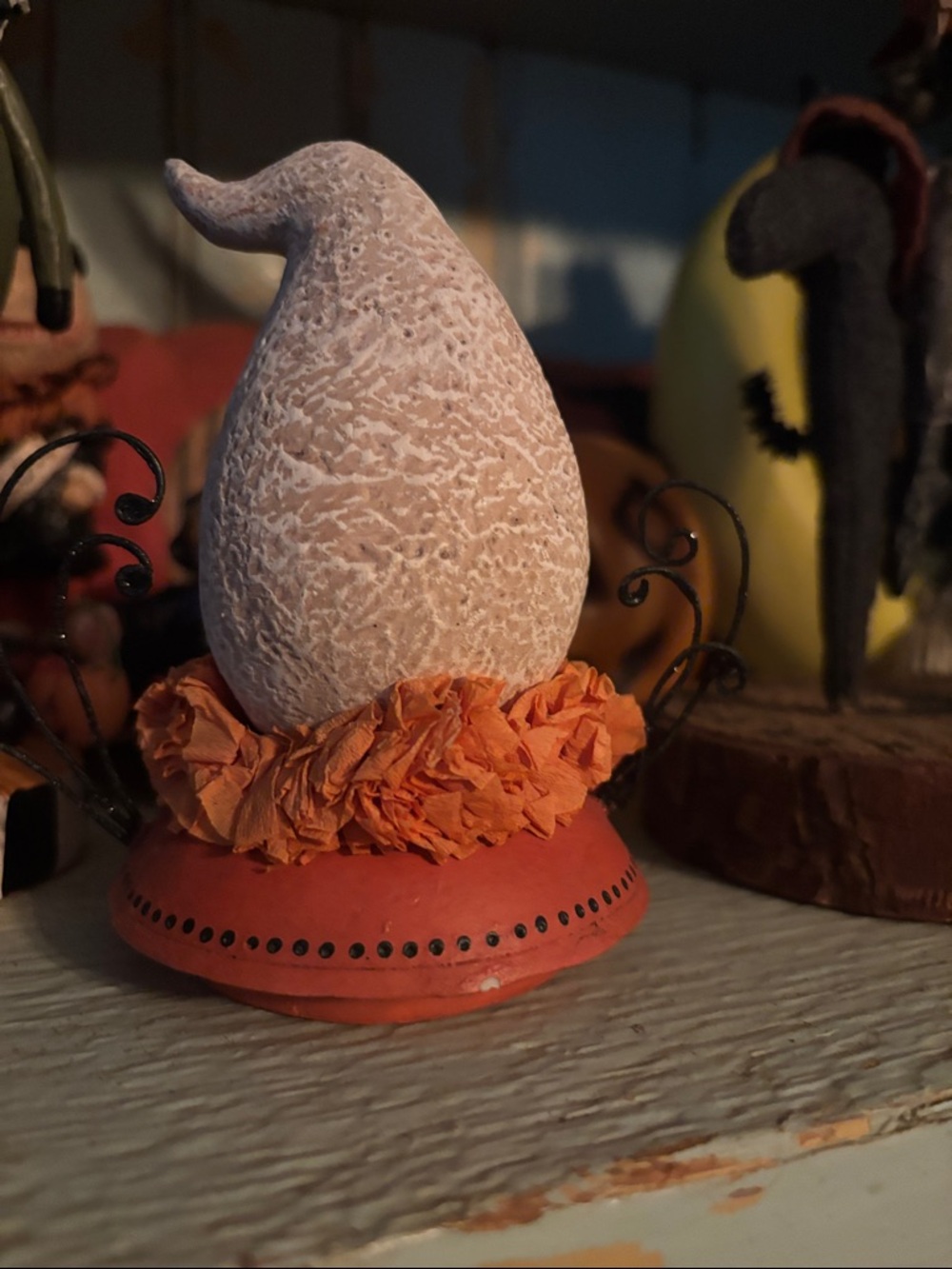 Johanna Parker Ghost Lid topper - Picture 6 of 6